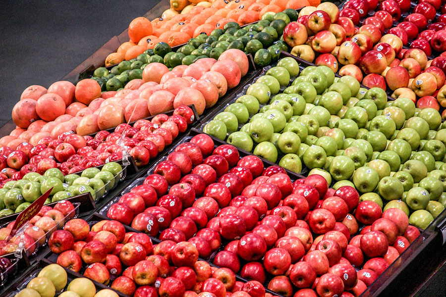 Äpfel im Supermarkt